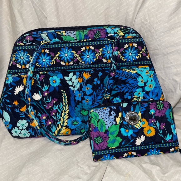 Vera Bradley Bowler & Turnlock Wallet - Midnight Blues - Picture 1 of 7